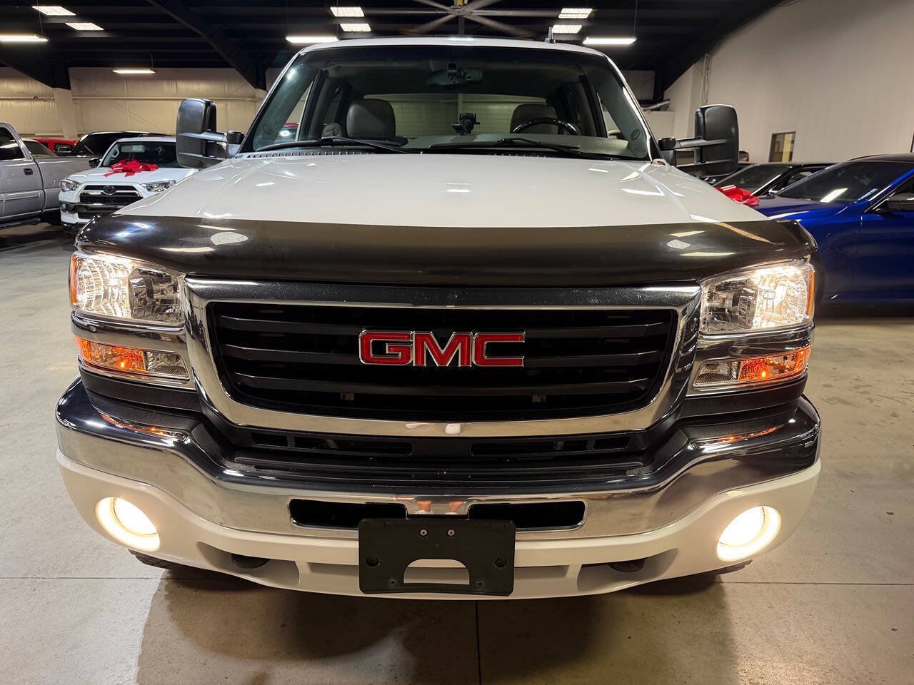 Used 2006 GMC Sierra 2500 SLT w/ Heavy-Duty Power Package AWD/4WD image 14