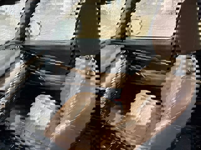 Used 2022 Kia Telluride SX w/ SX Prestige Package image 30