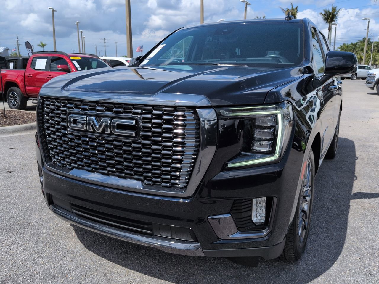 Used 2023 GMC Yukon Denali Ultimate image 9