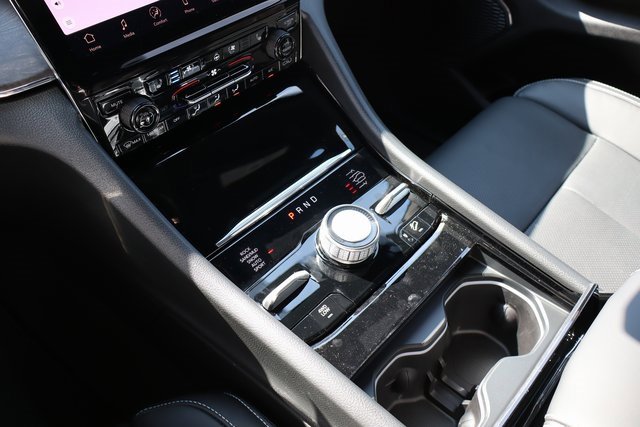 New 2025 Jeep Grand Cherokee Overland w/ Adv Protech Group III image 24