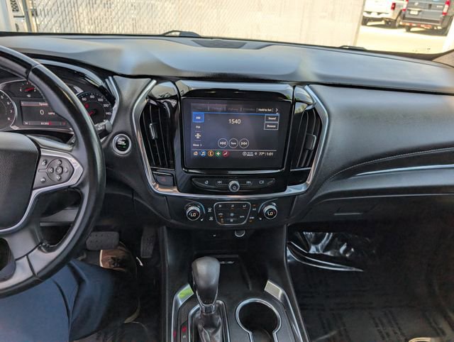 Used 2023 Chevrolet Traverse LT AWD/4WD image 3