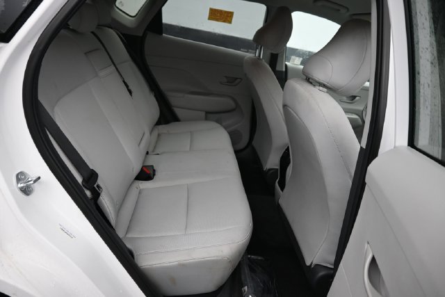 Used 2025 Hyundai Kona SEL AWD/4WD image 7
