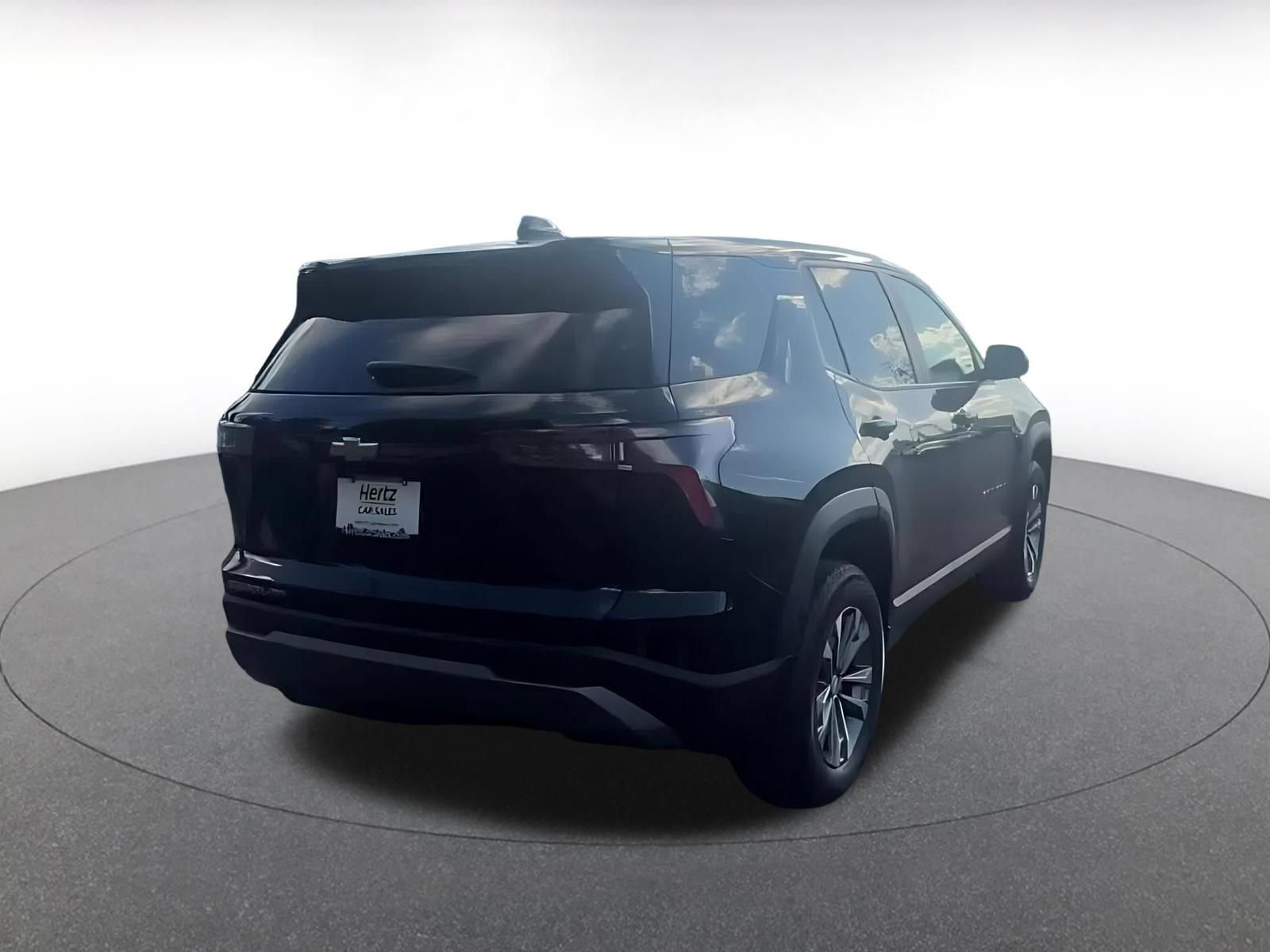 Used 2025 Chevrolet Equinox LT AWD/4WD image 13