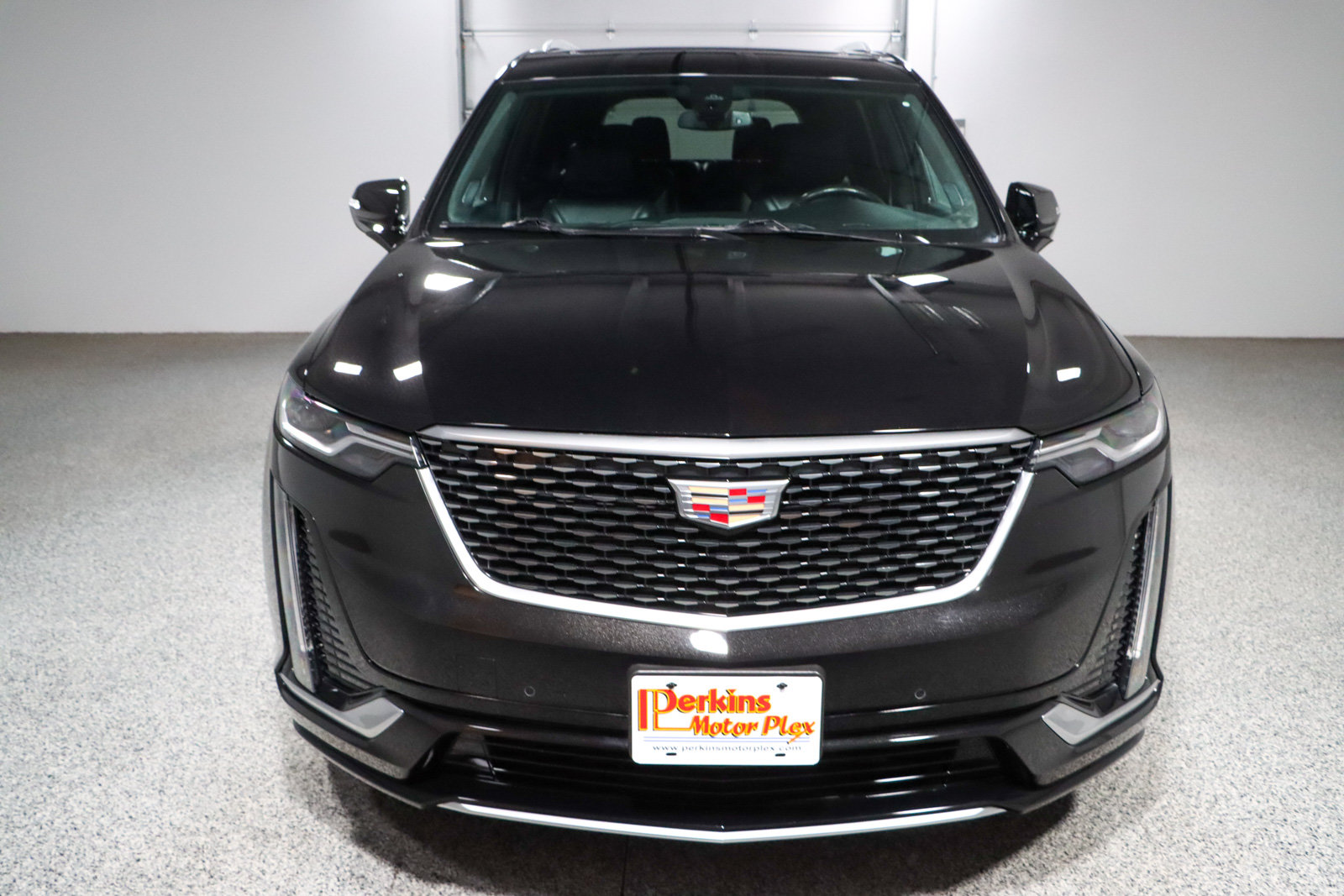 Used 2024 Cadillac XT6 Premium Luxury AWD/4WD image 4