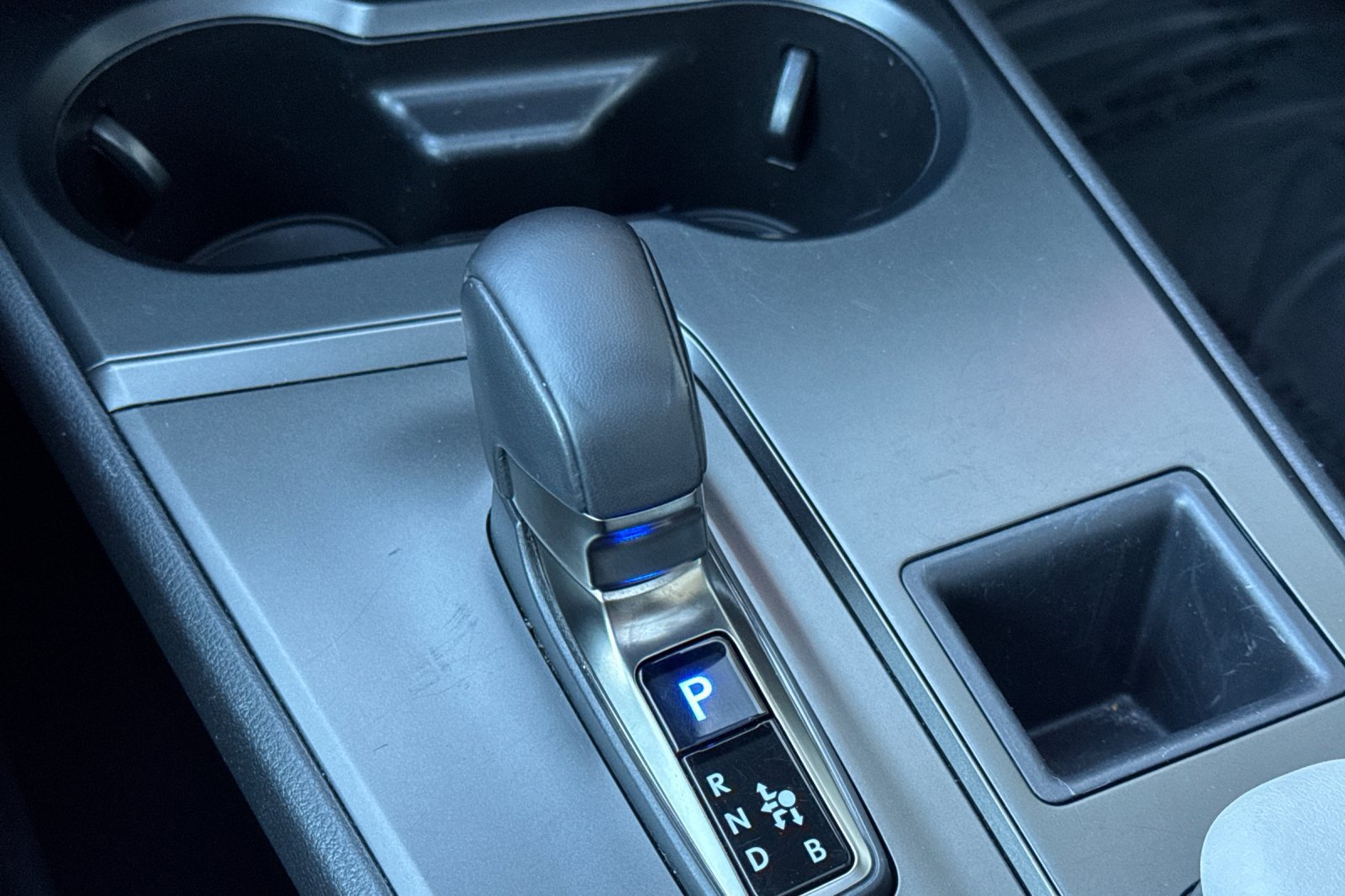 Used 2025 Lexus UX 300h FWD w/ Accessory Package (Z2) image 23
