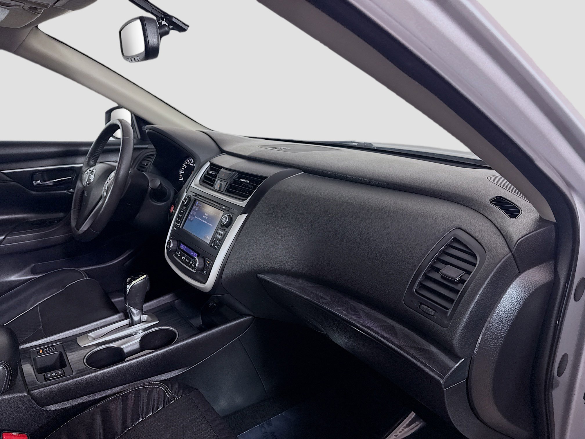 Used 2016 Nissan Altima 2.5 SL w/ 2.5 Technology w/LED Package image 30