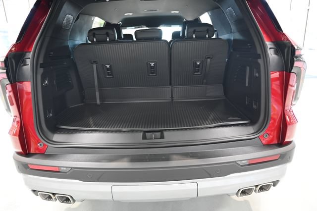 New 2027 Chevrolet Traverse LT w/ Driver Confidence Package FWD image 27