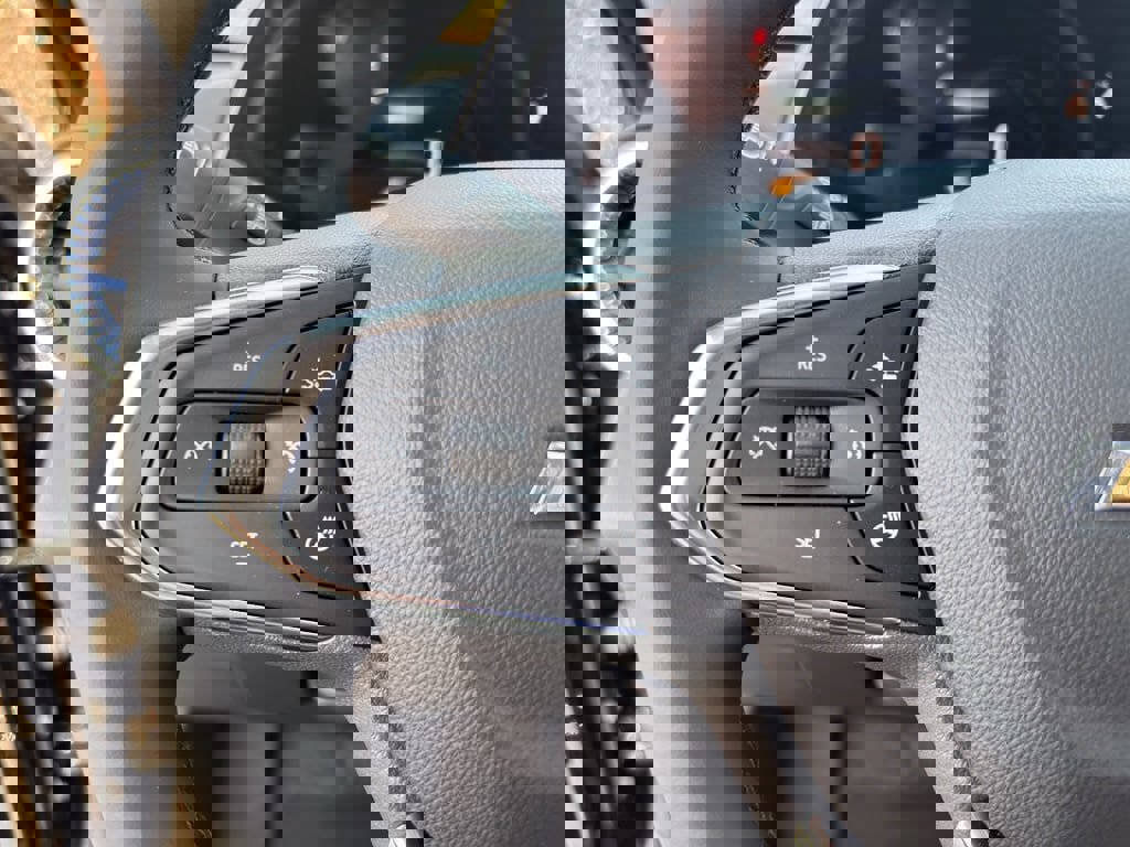 New 2026 Chevrolet Trax LT w/ Driver Confidence Package image 16