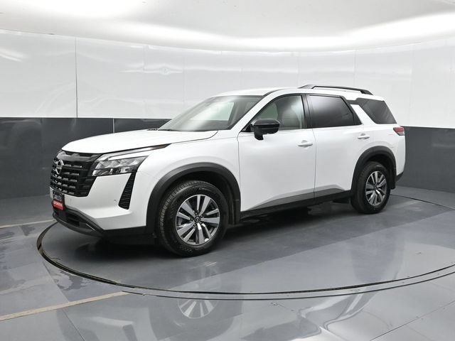 Used 2026 Nissan Pathfinder SL FWD image 9