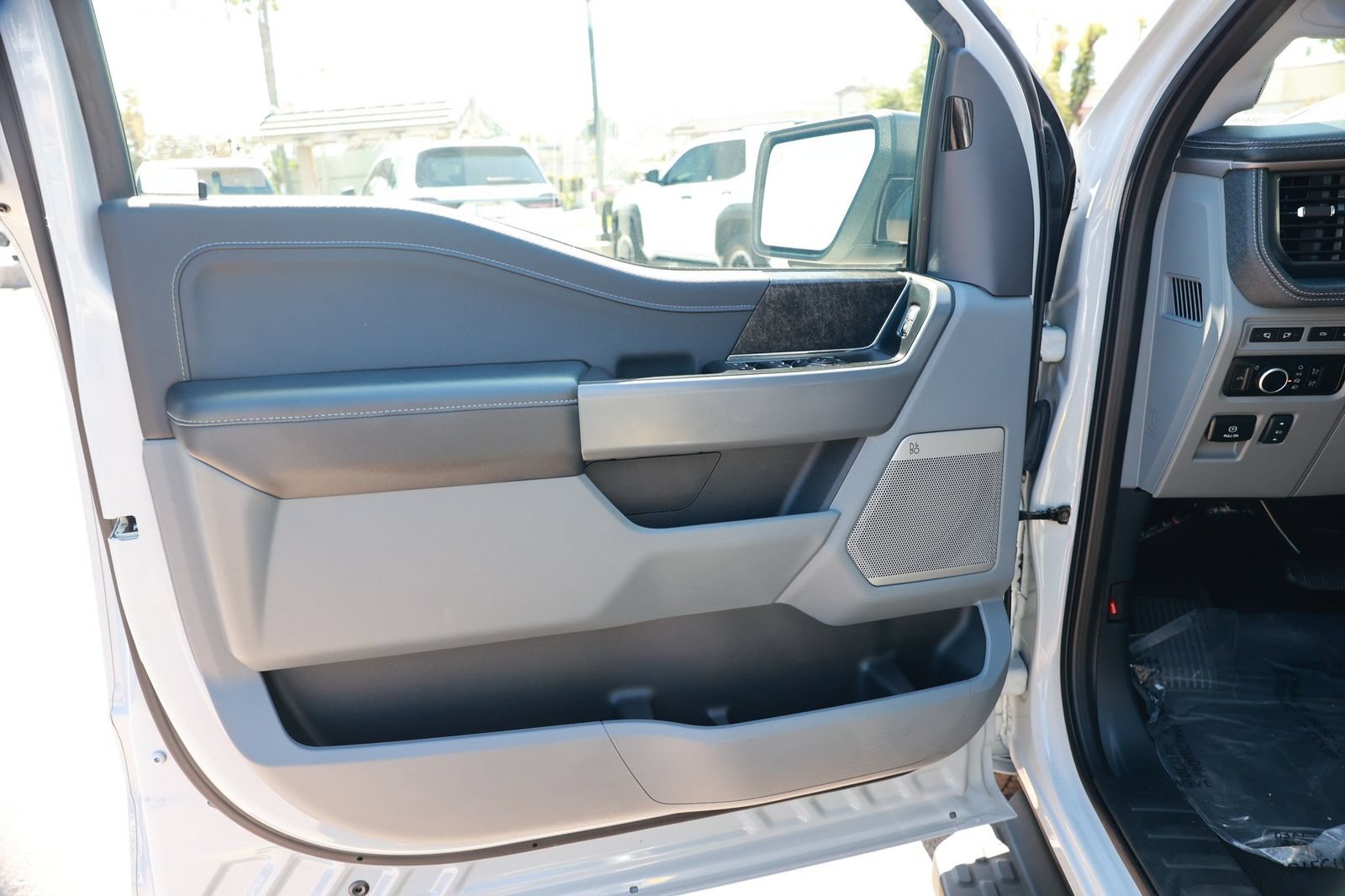 Used 2024 Ford F150 Lightning Flash AWD/4WD image 20