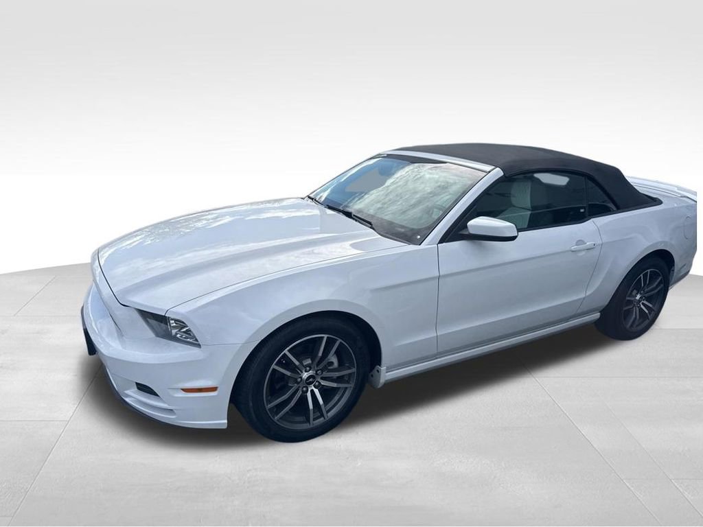 Used 2014 Ford Mustang Premium image 11