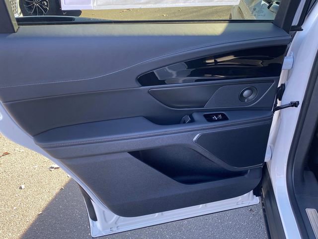 Used 2026 Lincoln Nautilus Premier w/ Equipment Group 102A image 8