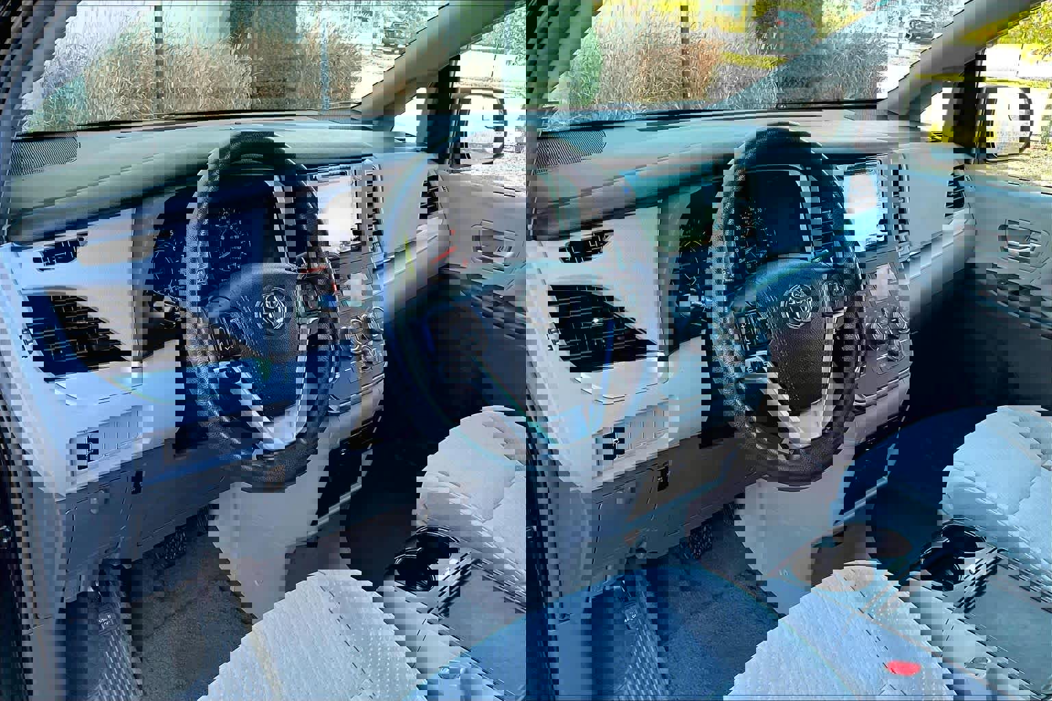 Certified 2017 Toyota Sienna LE image 17