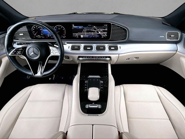 Certified 2025 Mercedes-Benz GLS 450 4MATIC image 16