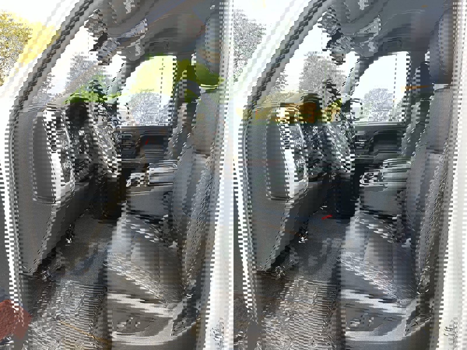 Used 2015 GMC Sierra 1500 SLE w/ SLE Value Package image 16