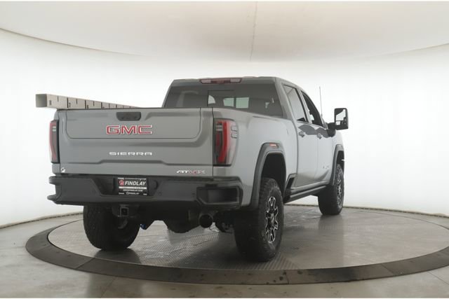 Used 2025 GMC Sierra 2500 AT4X image 7