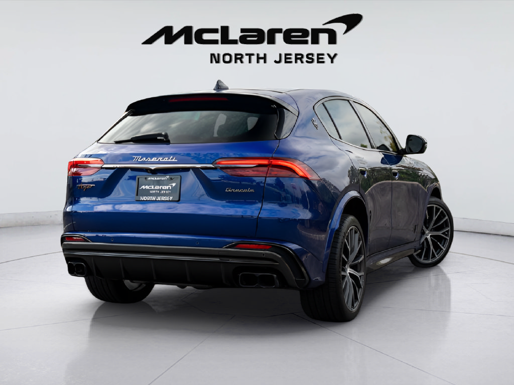 Used 2023 Maserati Grecale Trofeo AWD/4WD image 5