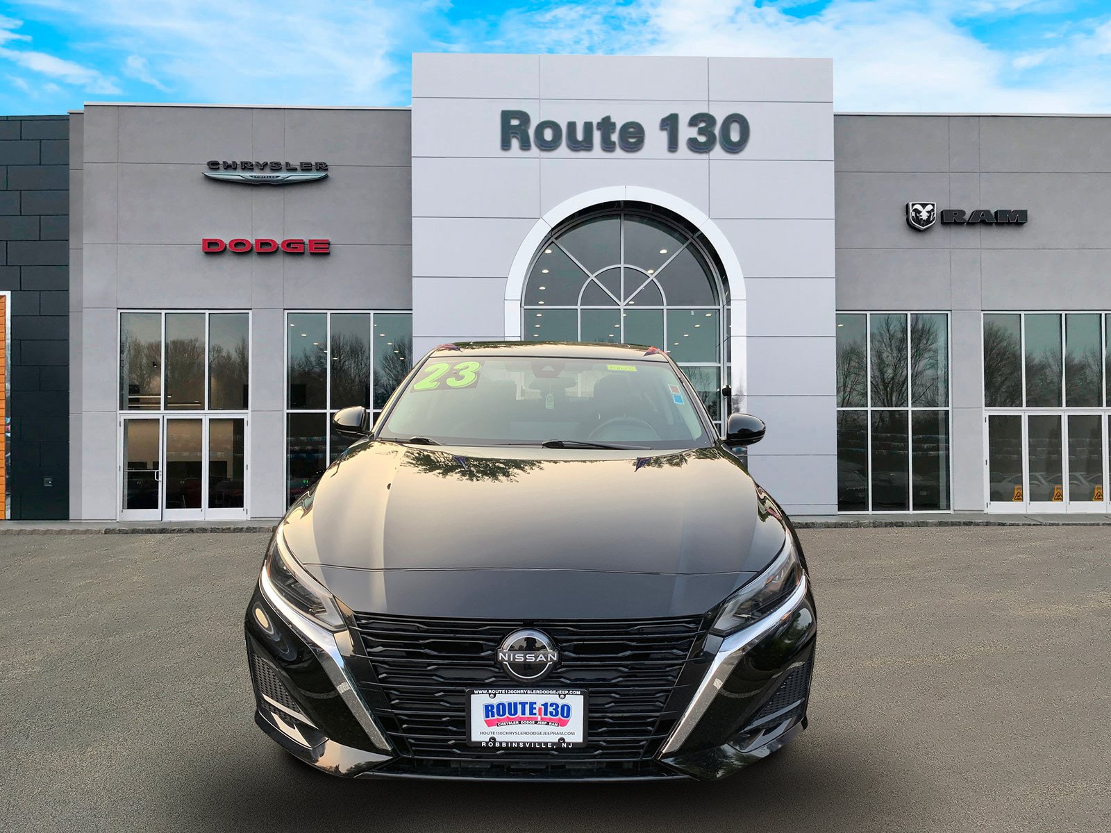 Used 2023 Nissan Altima 2.5 SL AWD/4WD image 2