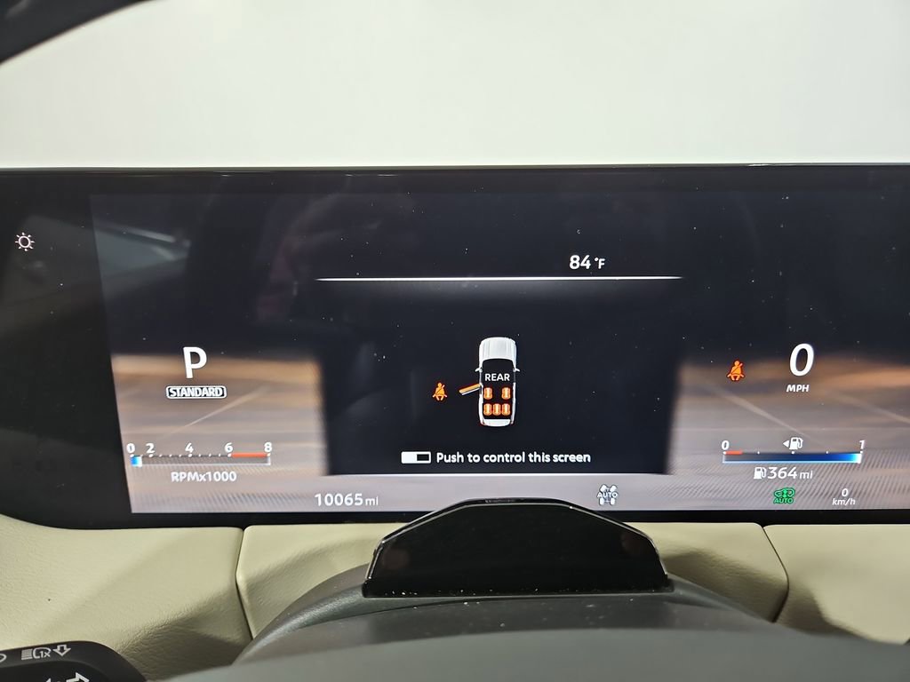 Certified 2025 Nissan Armada Platinum Reserve image 17