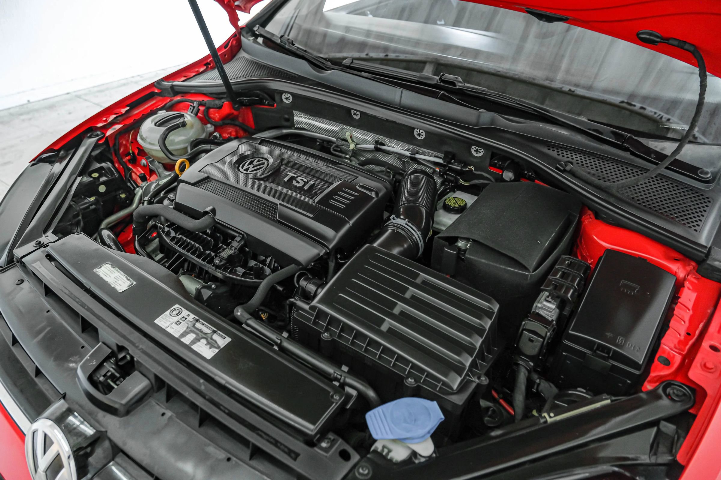 Used 2015 Volkswagen Golf SE image 41