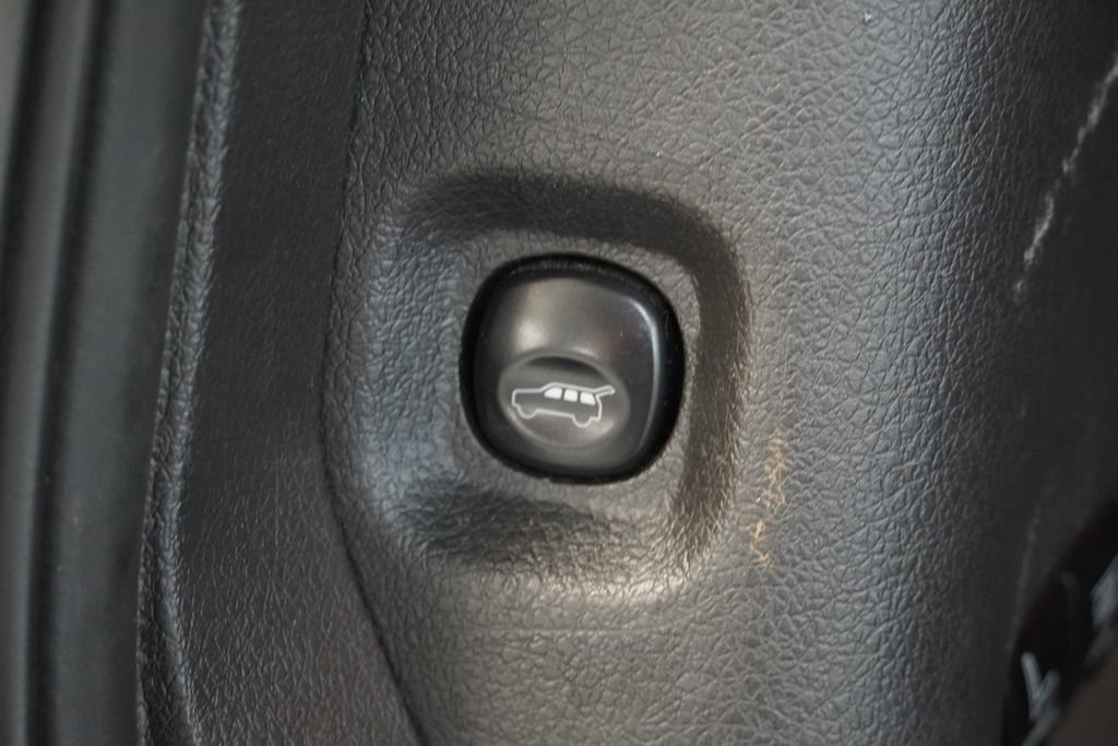 Used 2011 Ford Flex Limited w/ Trailer Tow Pkg Class III image 11