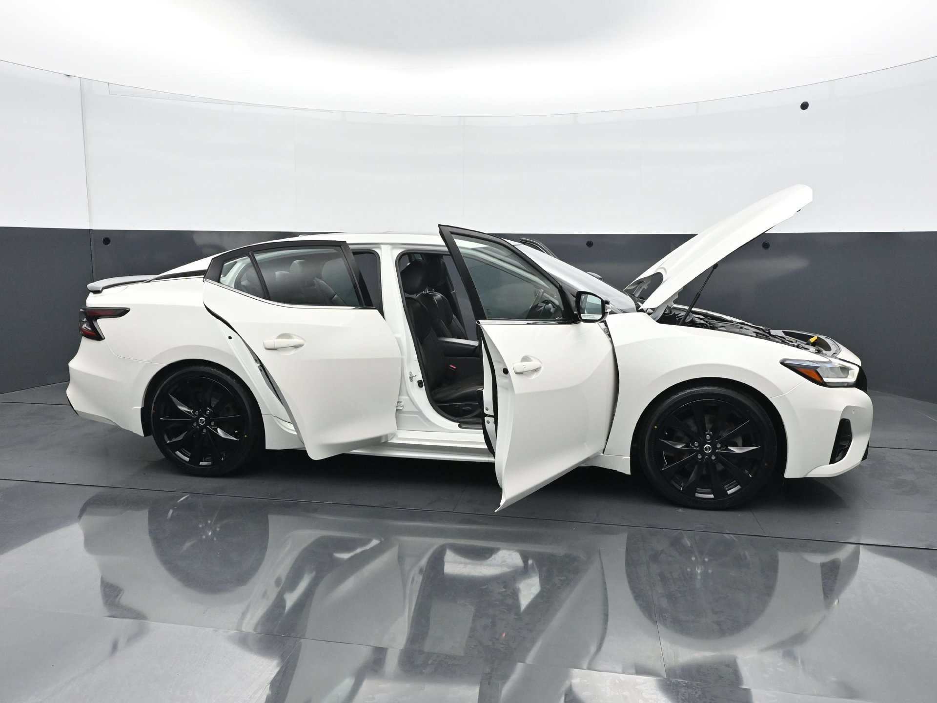 Used 2021 Nissan Maxima SR FWD image 33