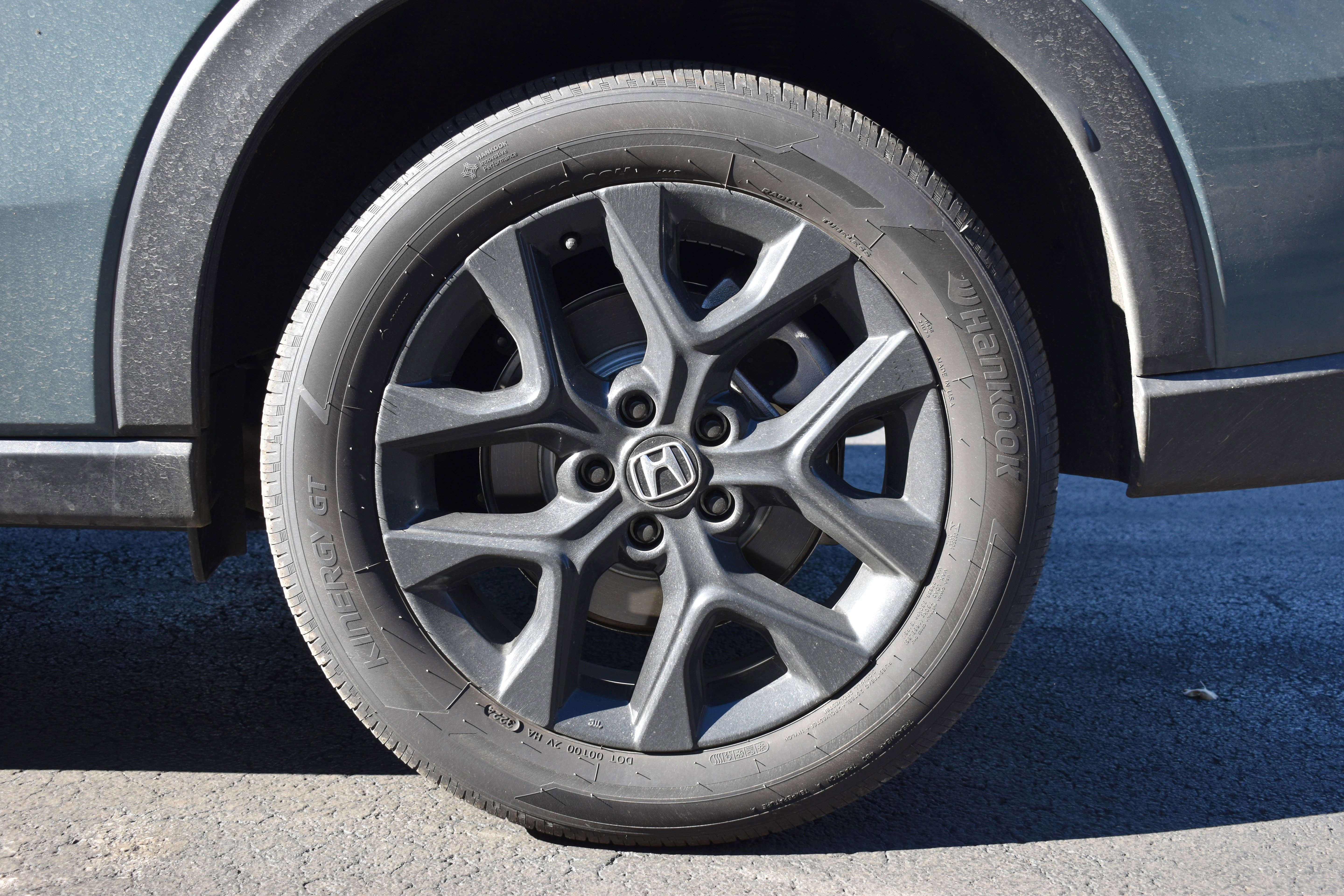 Certified 2025 Honda HR-V Sport image 36