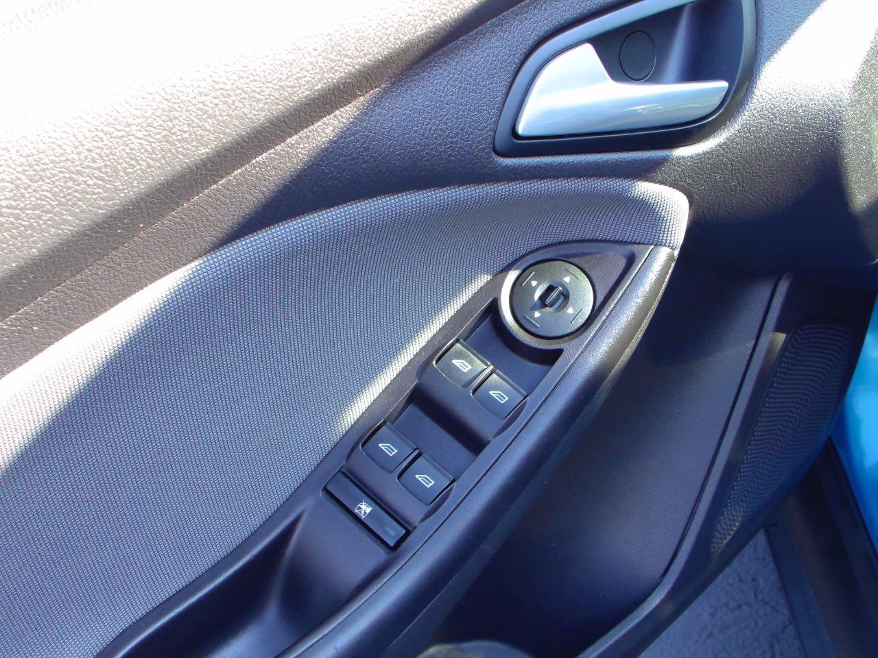 Used 2014 Ford Focus SE FWD image 12