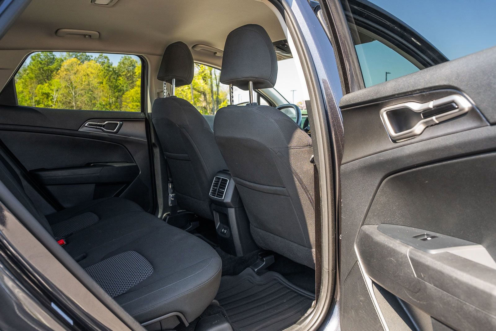 Used 2026 Kia Sportage LX image 13