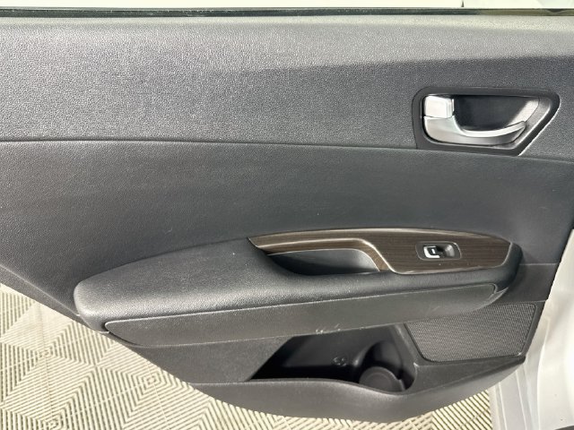 Used 2019 Kia Optima EX FWD image 23