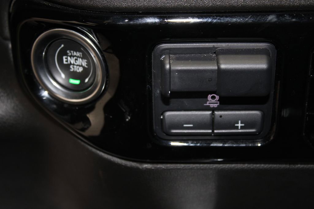 Used 2024 Chevrolet Silverado 2500 High Country image 46