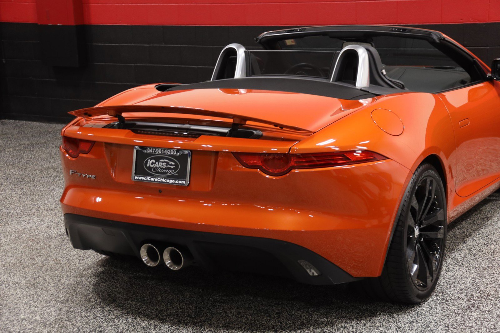 Used 2014 Jaguar F-TYPE Convertible image 31