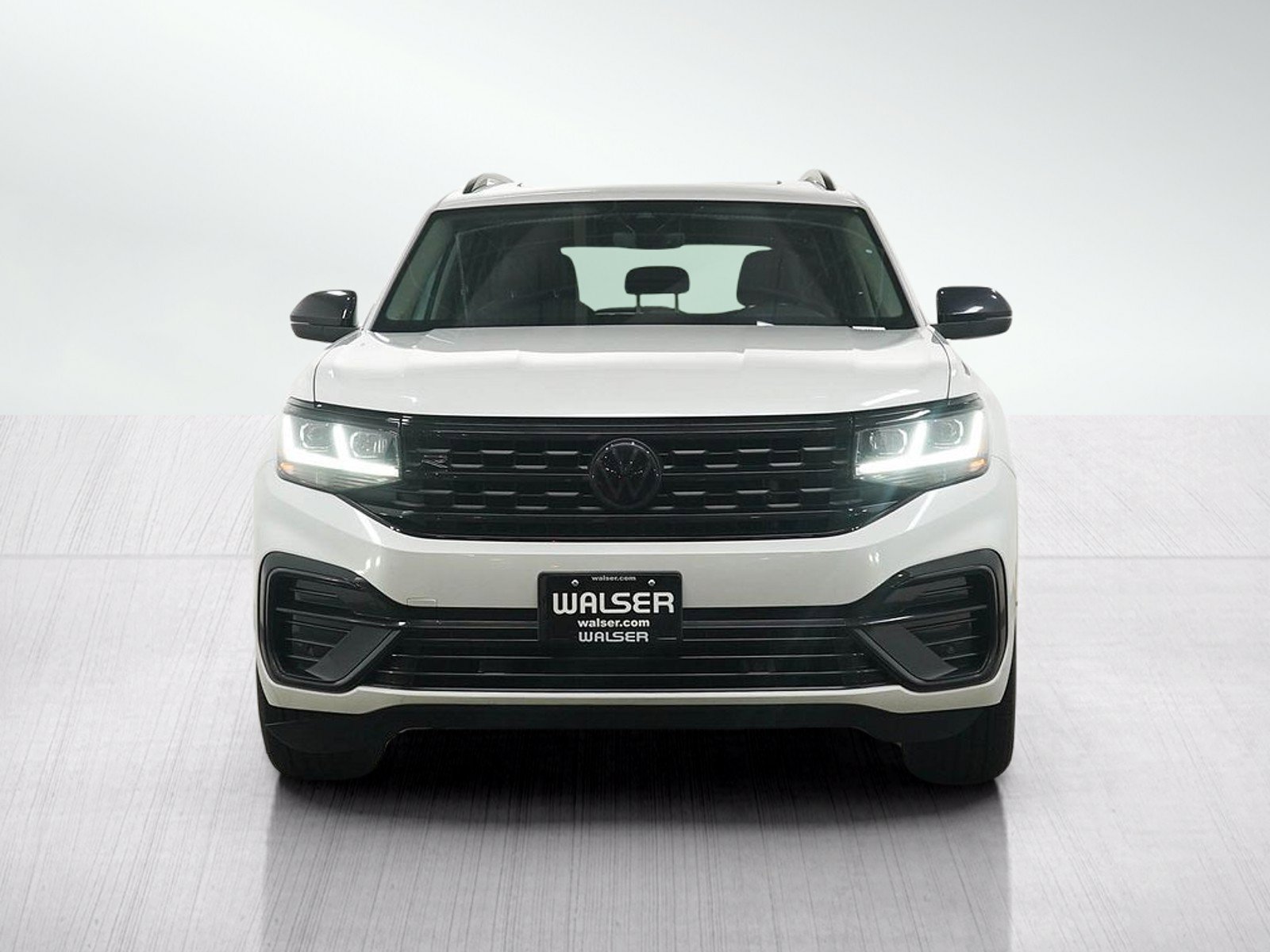 Used 2022 Volkswagen Atlas SEL R-Line AWD/4WD image 8