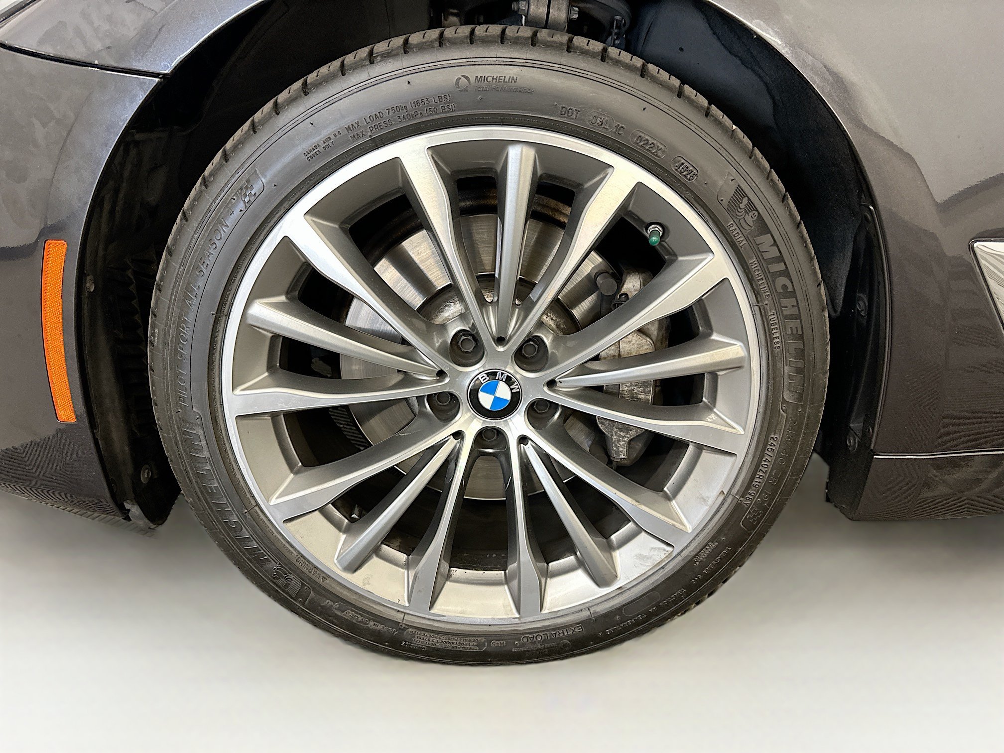 Used 2023 BMW 530i xDrive w/ Premium Package AWD/4WD image 37