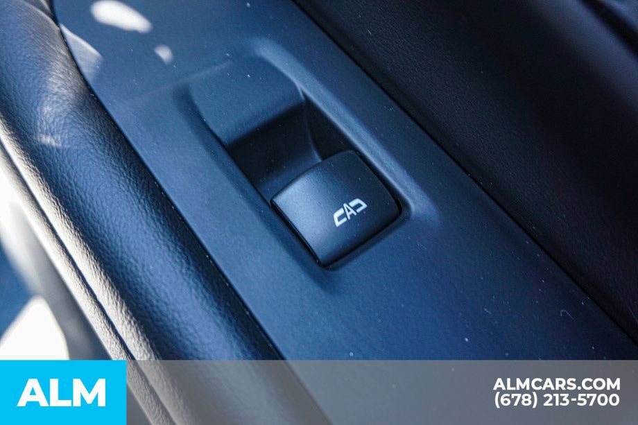 Used 2025 Chevrolet Suburban Z71 AWD/4WD image 56