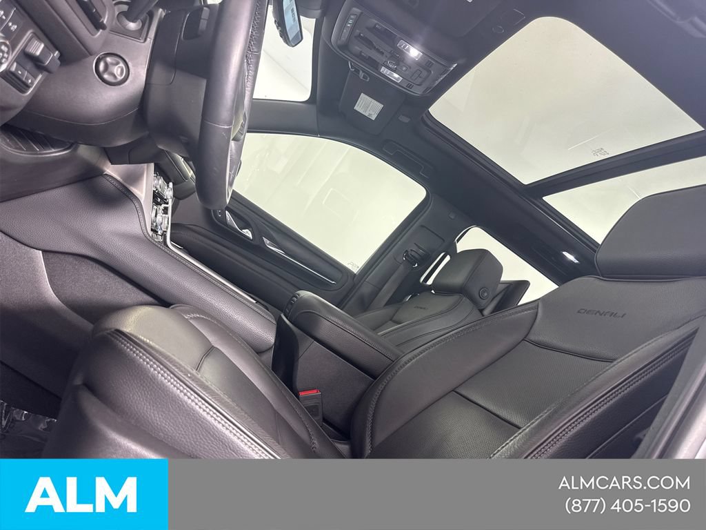 Used 2024 GMC Yukon Denali w/ Advanced Technology Package AWD/4WD image 40