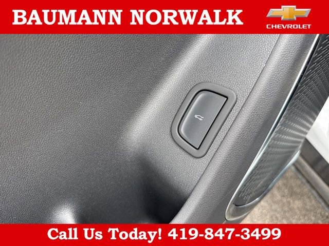 New 2025 Chevrolet Traverse LT w/ Enhanced Driving Package FWD image 15