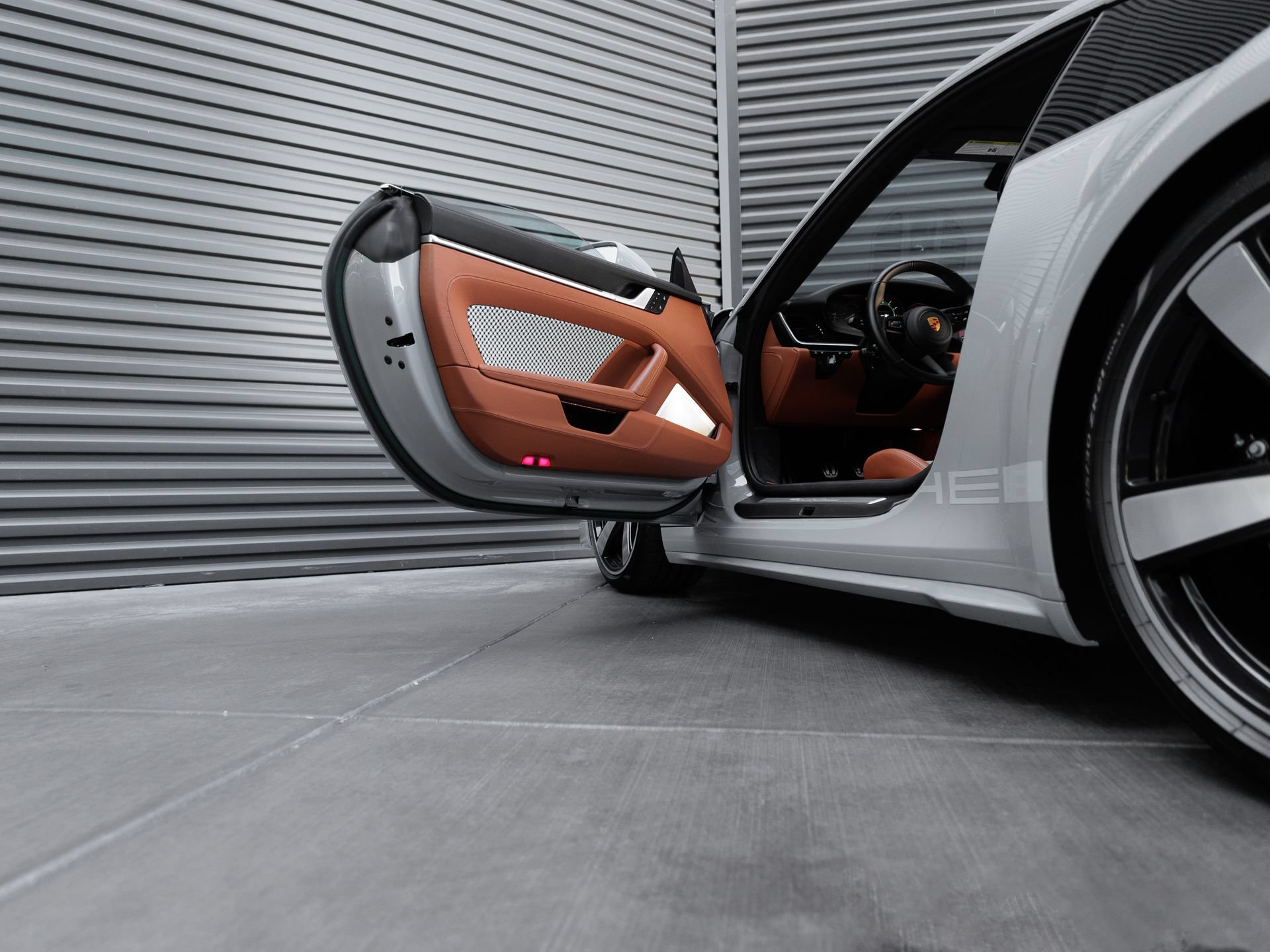 Certified 2023 Porsche 911 Sport Classic RWD image 15