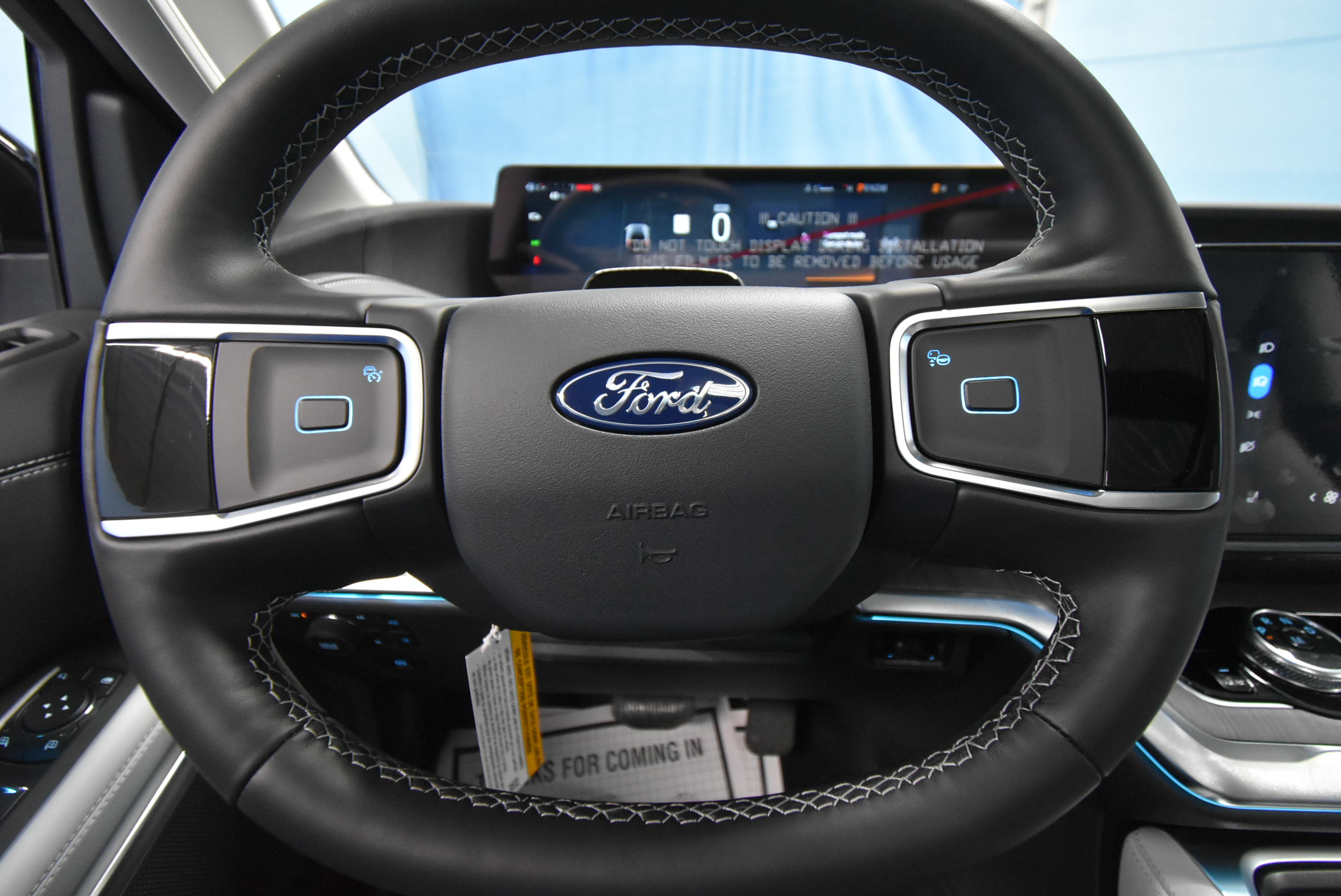 New 2026 Ford Expedition Max Platinum image 9