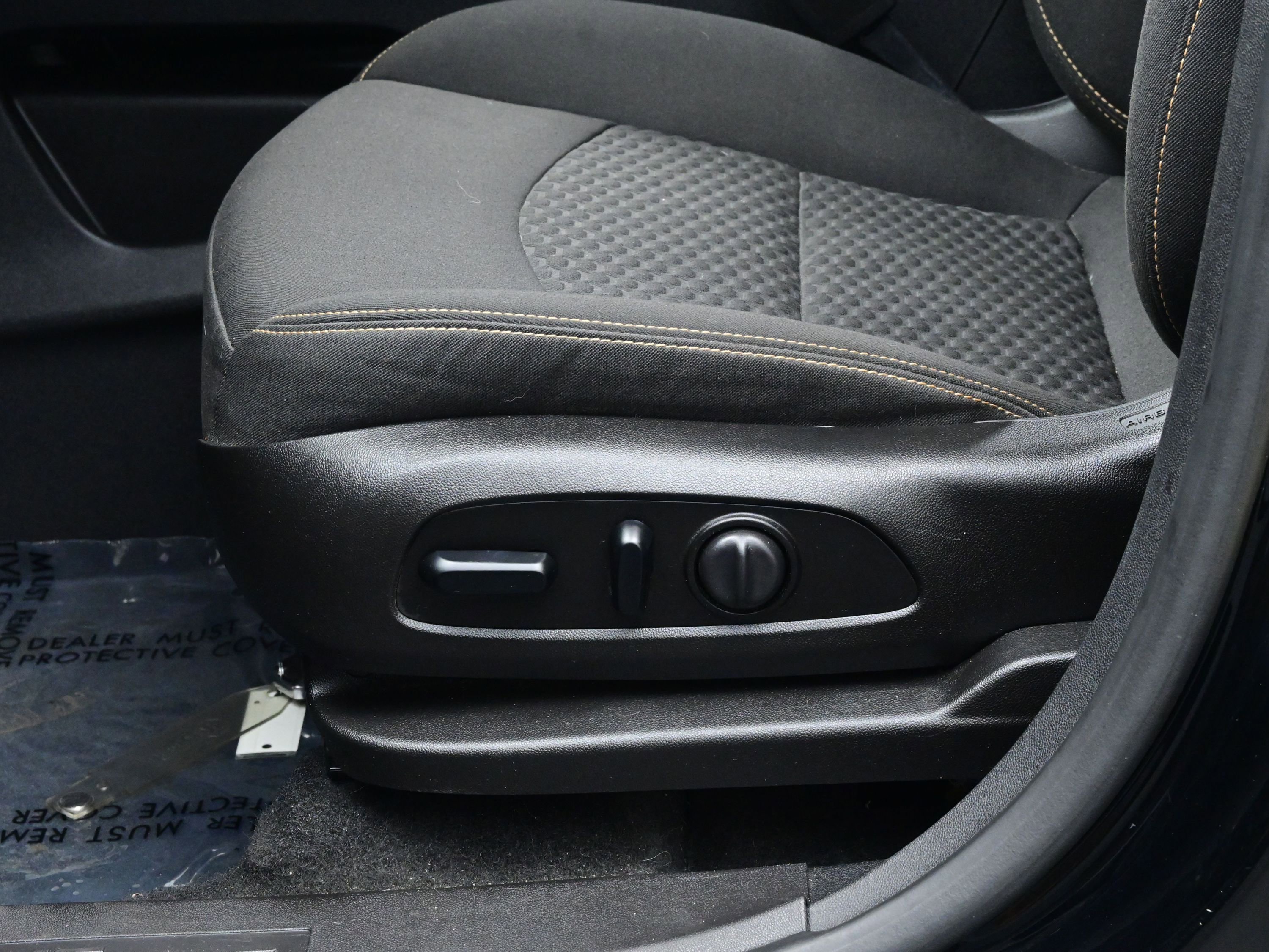 Used 2019 GMC Terrain SLE w/ Driver Convenience Package image 11