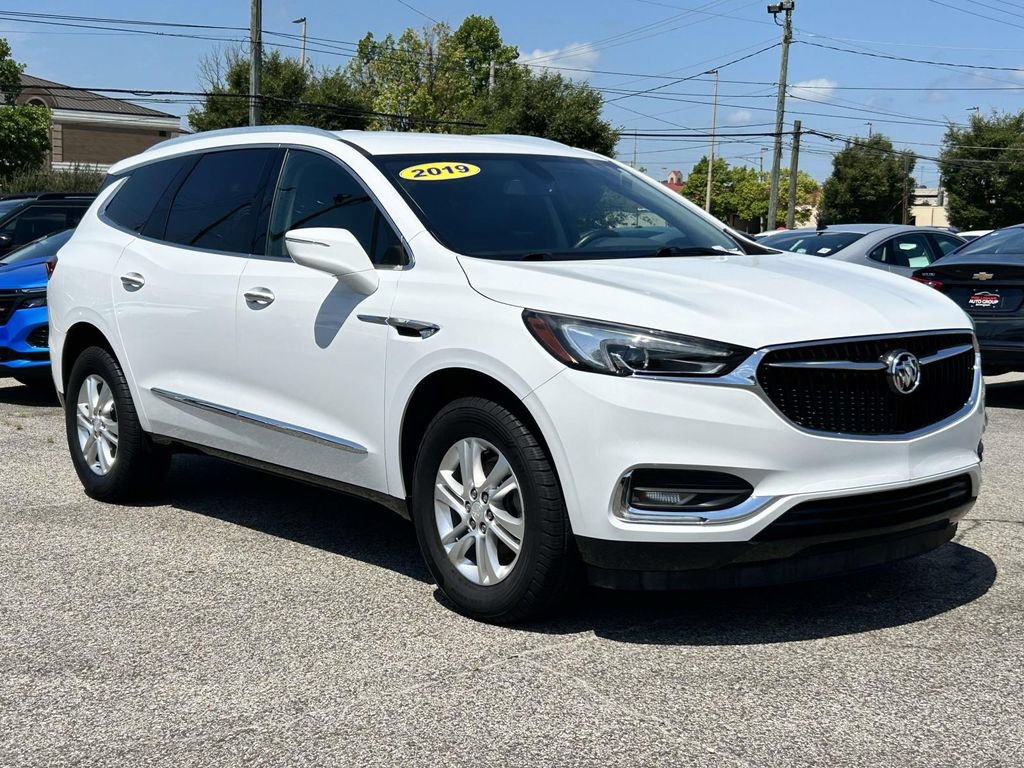 Used 2019 Buick Enclave Essence FWD image 1