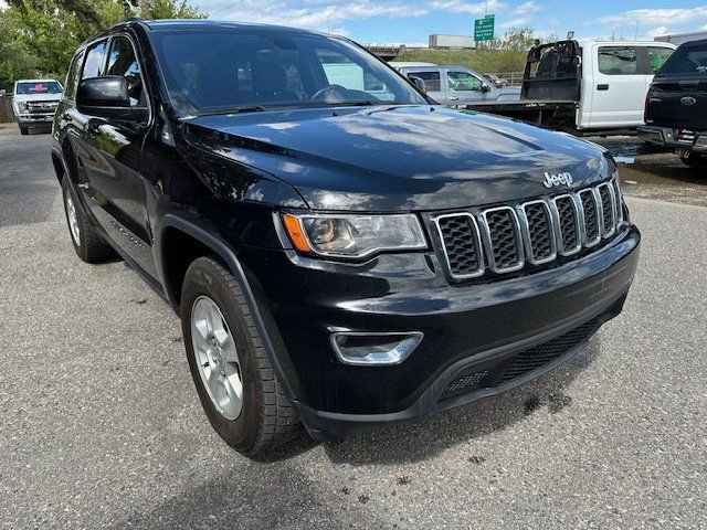 Used 2017 Jeep Grand Cherokee Laredo image 25