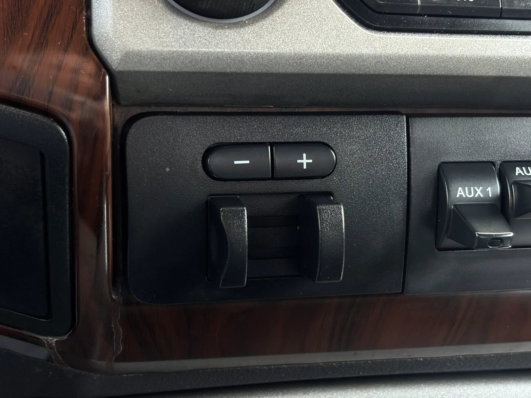 Used 2013 Ford F250 Platinum w/ FX4 Off Road Pkg AWD/4WD image 48