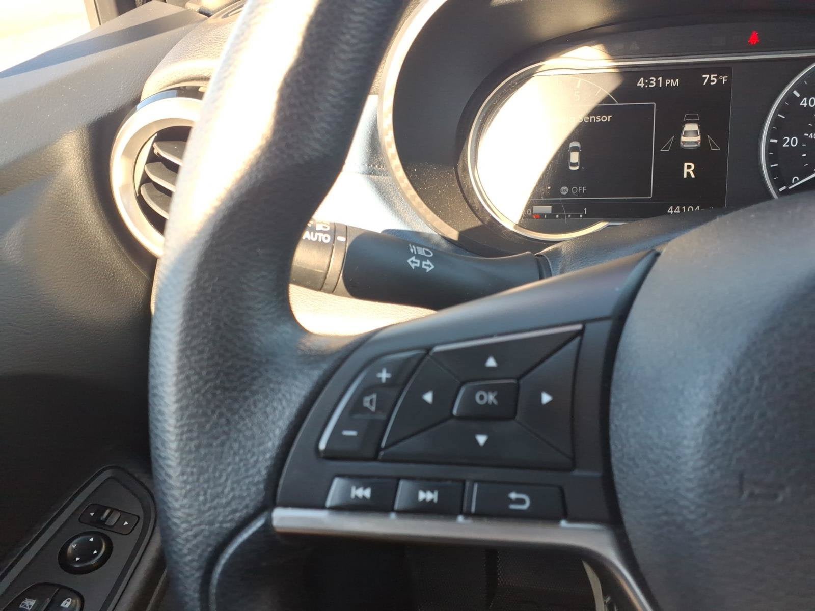 Used 2025 Nissan Versa SV FWD image 21