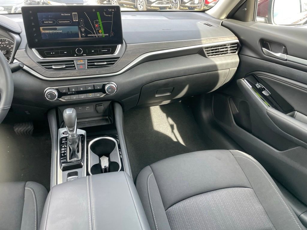 Certified 2023 Nissan Altima 2.5 SV w/ SV Premium Package AWD/4WD image 10