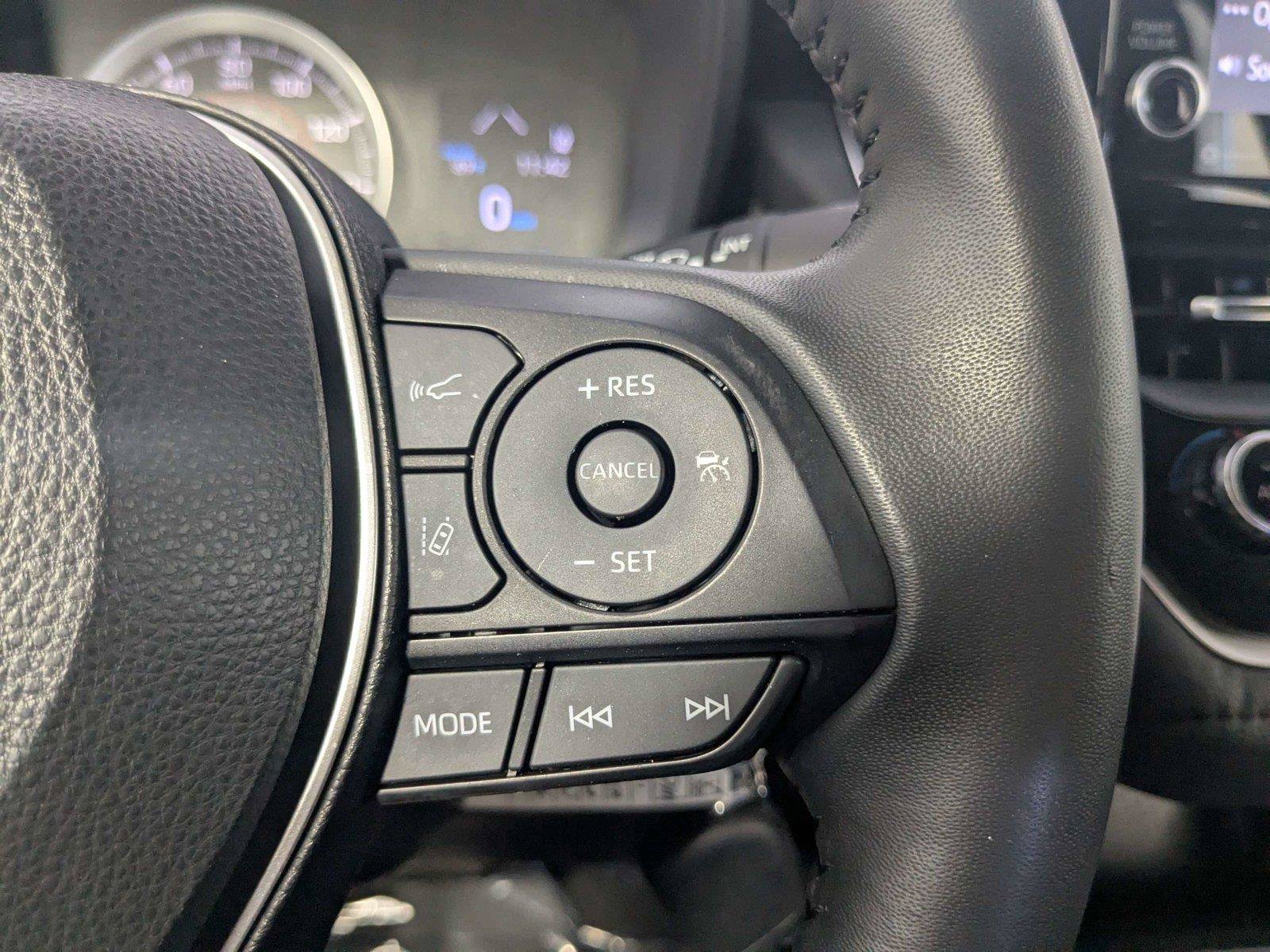 Used 2021 Toyota Corolla SE FWD image 18
