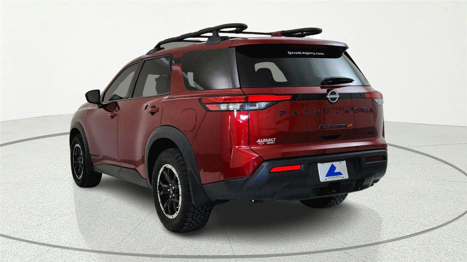Used 2024 Nissan Pathfinder Rock Creek AWD/4WD image 3