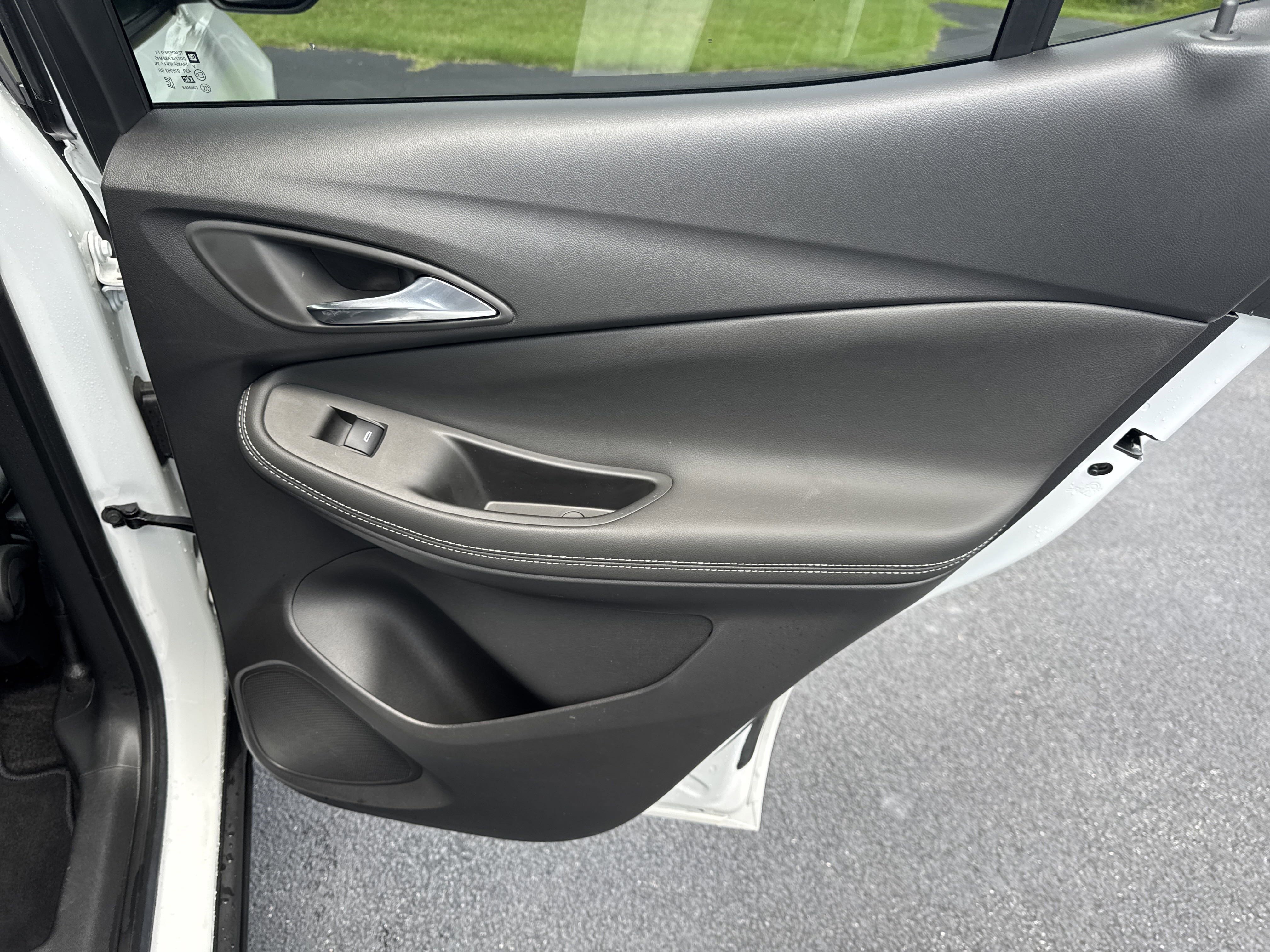 Used 2023 Buick Encore GX Preferred w/ Cold Weather Comfort Package image 30