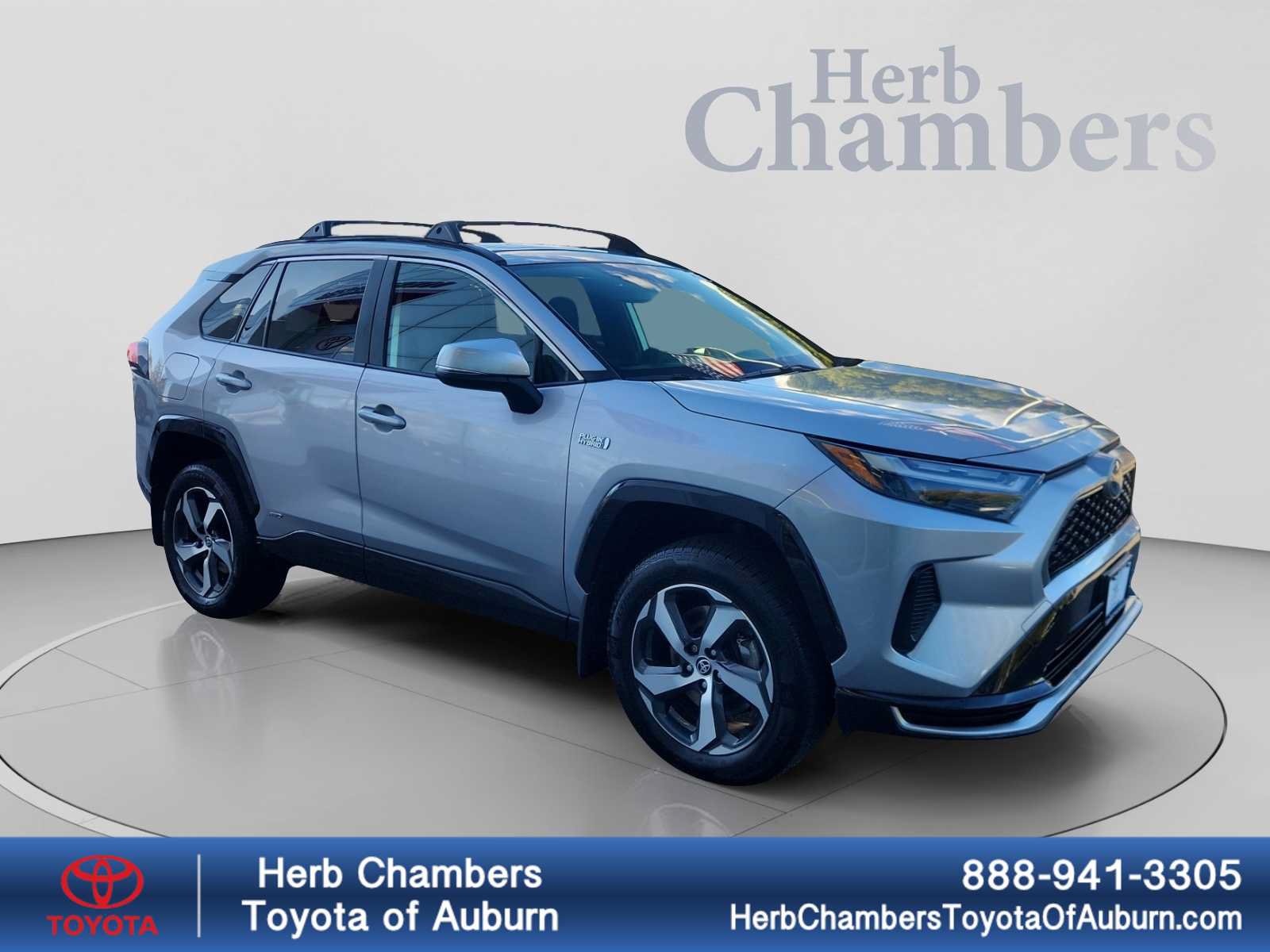 Used 2022 Toyota RAV4 SE w/ Weather & Moonroof Package