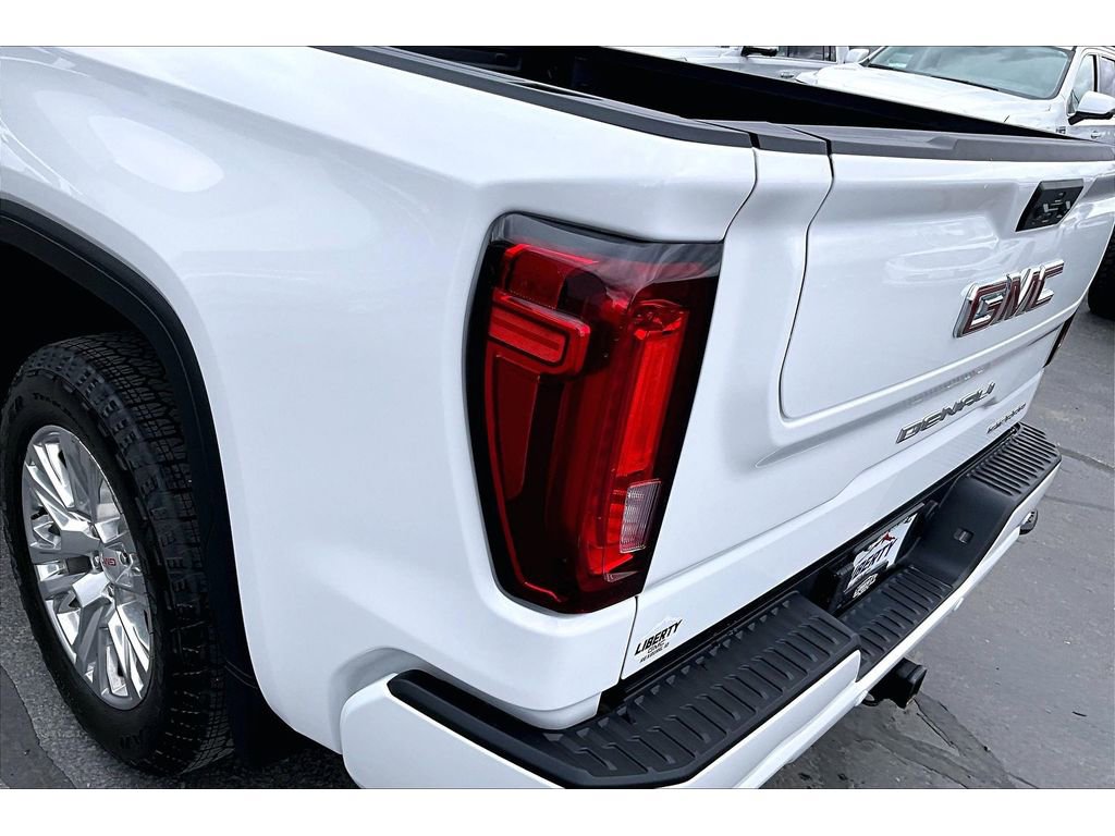 Used 2023 GMC Sierra 1500 Denali w/ Technology Package AWD/4WD image 21